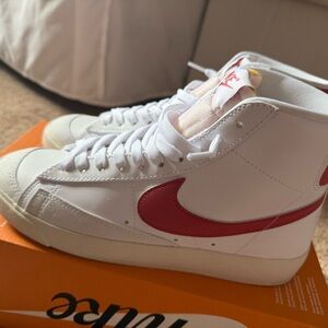 Nike Blazer Mid ‘77